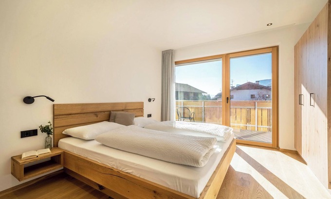 Lana Apartamento | Apartamento "Sunnig - Sonennschein" con vistas a la montaña, balcón y Wi-Fi
