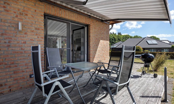 Beckdorf Apartamento | Apartamento 'Sunny' con terraza privada, jardín privado y Wi-Fi