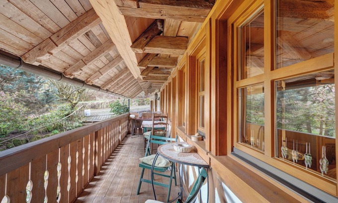 Sankt Georgen im Schwarzwald Apartamento | Apartamento 'Talblickhof Mit 100 Qm' con terraza compartida, jardín compartido y Wi-Fi