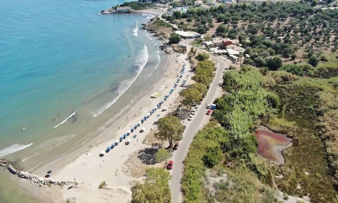 Agios Spyridon Corfu Apartamento | Apartamento 'Tanjas' con vistas a la montaña, jardín privado y Wi-Fi