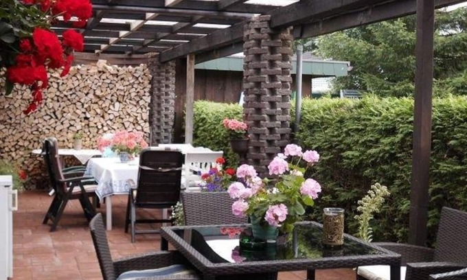 Haselund Apartamento | Apartment 'Timmsen Haselund' with Shared Garden, Balcony and Wi-Fi