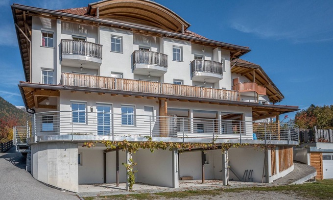 Terento Apartamento | Apartamento "Treyer 6 Typ B" con vistas a la montaña, Wi-Fi, balcón y jardín