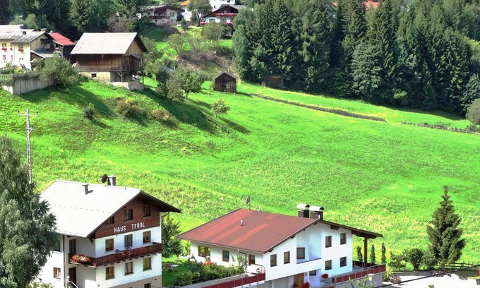 Tobadill Apartamento | Apartamento Tyrol by Interhome