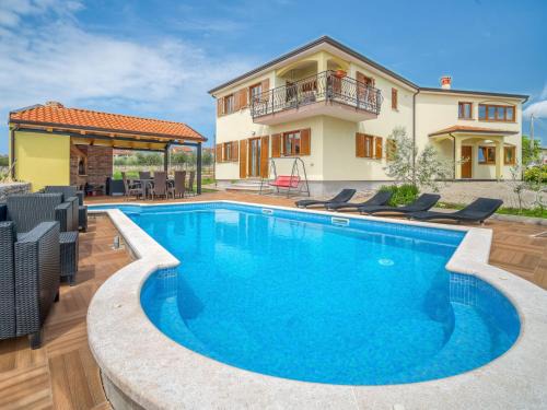 Tar-Vabriga Apartamento | Apartment Ulika-4 by Interhome