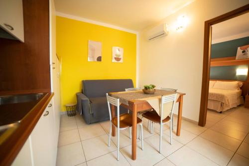 Mattinata Casa | Apartment ulivo with pool and private beach