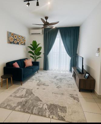 Kota Warisan Apartamento | Apartment unit with netflix and swimming pool nearby KLIA, Putrajaya, Sepang Circuit and Kuala Lumpur