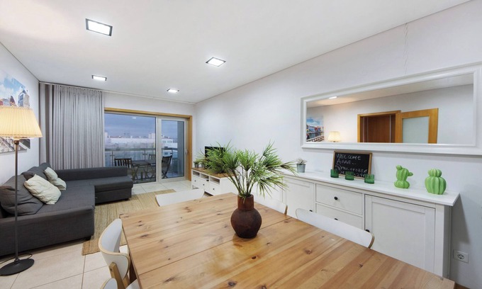 Vagos Apartamento | Apartamento 'Vagueira - Luzes, Mar, Ação' con balcón y Wi-Fi