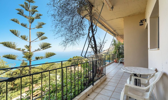Angon Apartamento | Apartamento 'Vangelis Studio 1' con vistas al mar, terraza y Wi-Fi