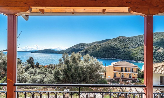 Mikros Gialos Apartamento | Apartamento 'Vardia' con terraza privada, Wi-Fi y aire acondicionado