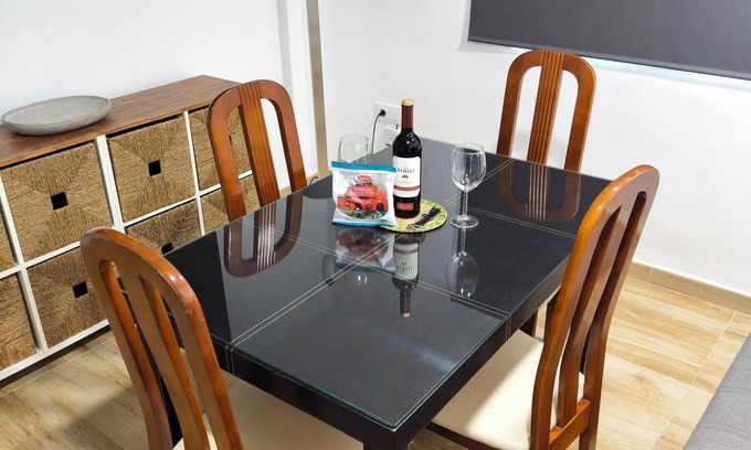Ayamonte Apartamento | Apartamento muy cerca del centro, buen aparcamiento, y bar de tapas enfrente