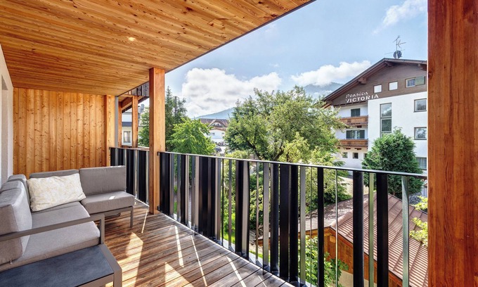 Valdaora di Mezzo Apartamento | Apartamento 'Villa Kriendl Nr 3 Piz Da Peres' con vistas a la montaña, terraza privada y Wi-Fi