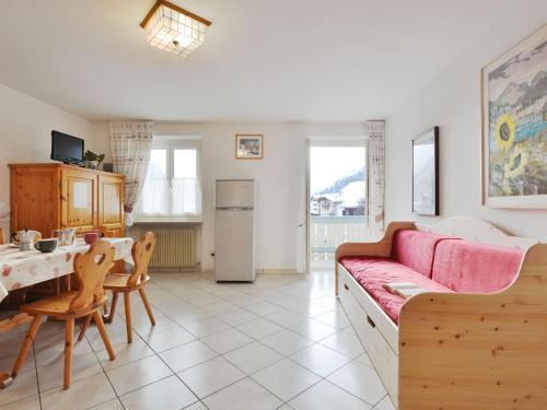 Campitello di Fassa Apartamento | Apartment Villa Placidia Apt 22 by Interhome