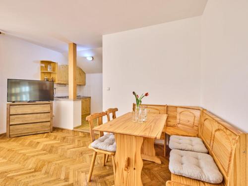 Janske Lazne Apartamento | Apartment Villa Belvedere-6 by Interhome