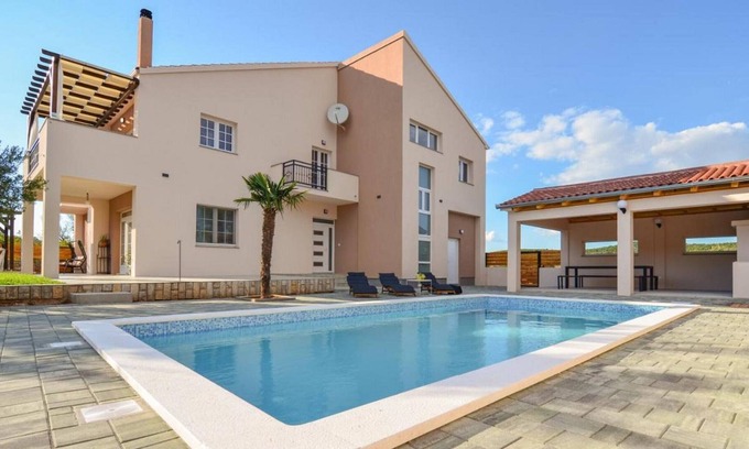 Pirovac Apartamento | Apartment Villa Luana with private pool