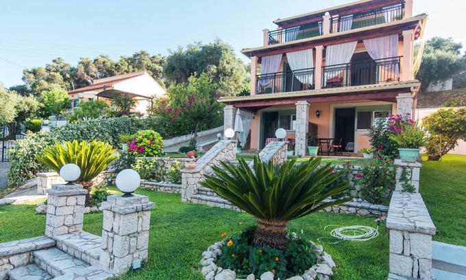 Messonghi Apartamento | Apartamento 'Villa Pepy Studio 1' cerca de la playa con jardín y Wi-Fi