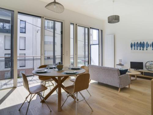 Courtoisville-Sillon-Moka Apartamento | Apartment Villa Terre neuve by Interhome