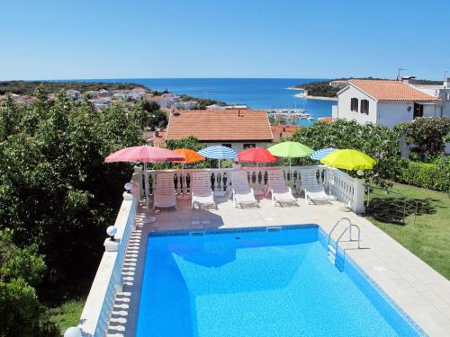 Pjescana Uvala Apartamento | Apartment Villa Ursa by Interhome