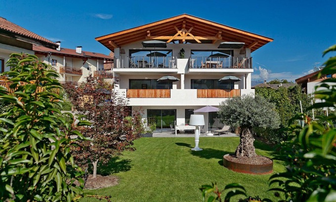 Tesimo Apartamento | Apartamento "Vinum - Schlosserhaus 31" con terraza y vistas a la montaña