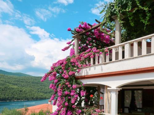 Duga Luka Apartamento | Apartment Violetta-1 by Interhome