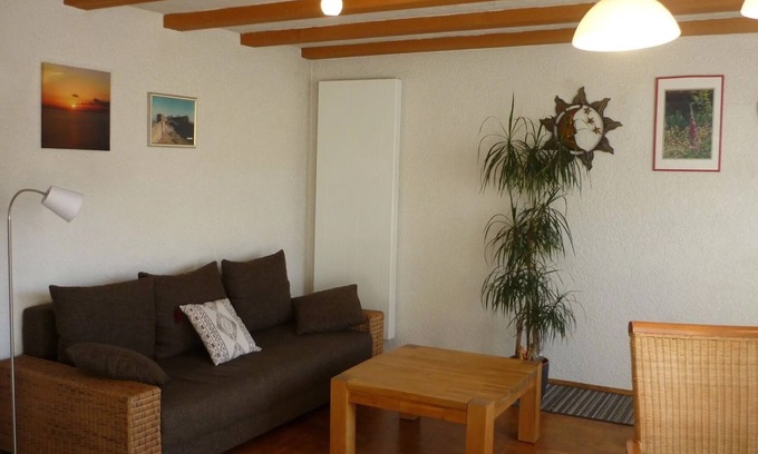Fischbach bei Dahn Apartamento | Apartamento 'Wasigenstein' con vistas a la montaña, terraza privada y Wi-Fi