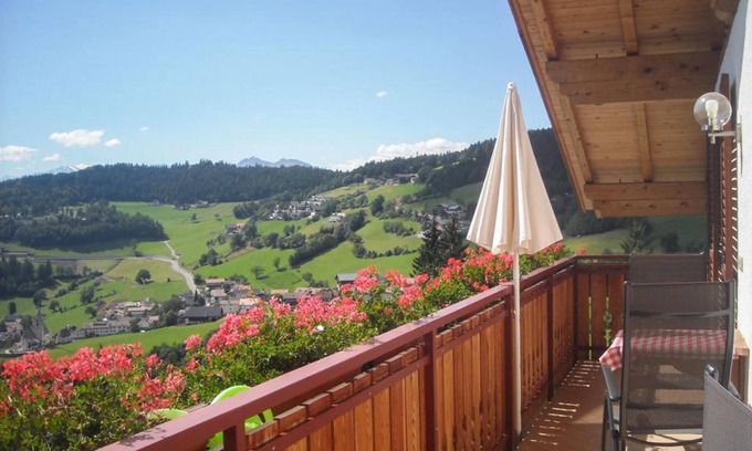 Meltina Apartamento | Apartamento 'Wald' con vistas a la montaña, jardín compartido y Wi-Fi