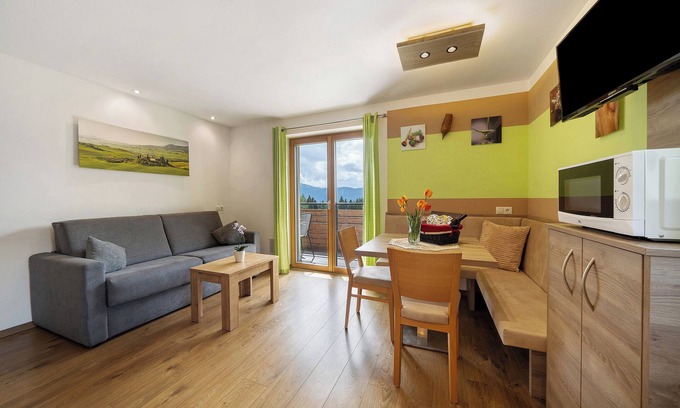Verano Apartamento | Apartamento 'Waldheim' con vistas a la montaña, Wi-Fi y aire acondicionado