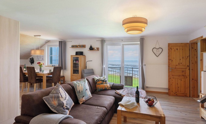 Langeneß Apartamento | Apartamento 'Watt'nblick' con vistas al mar, jardín compartido y Wi-Fi