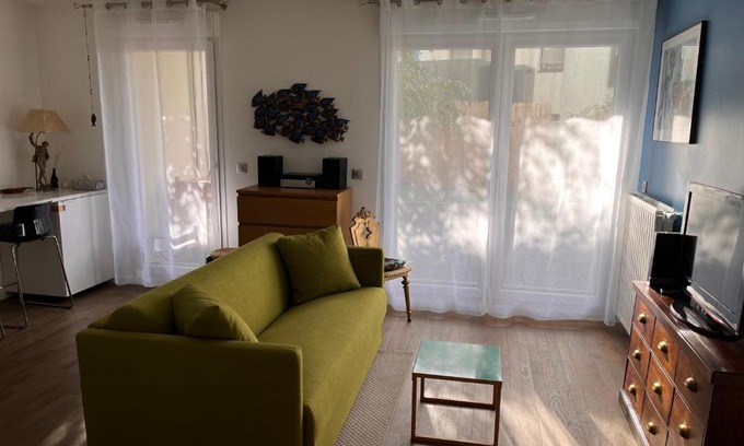 Le Pre-Saint-Gervais Apartamento | Apartment with parking close to Paris and métro