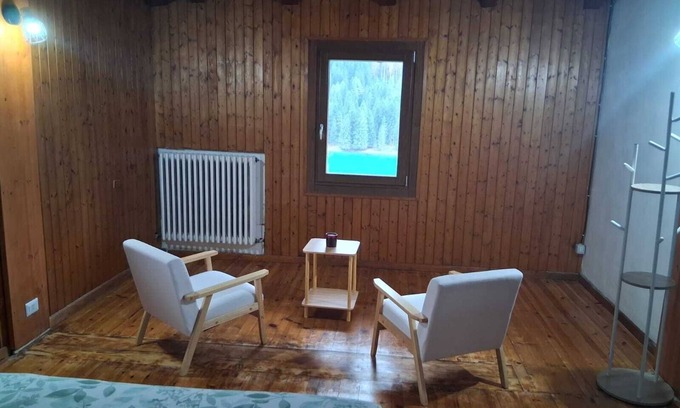 Auronzo di Cadore Apartamento | Apartment with Lake View in Auronzo