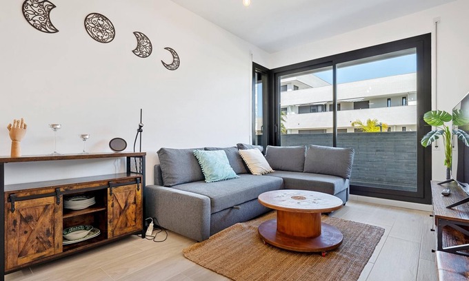 Roques Daurades Apartamento | Apartamento con piscina, padel, pickleball, etc