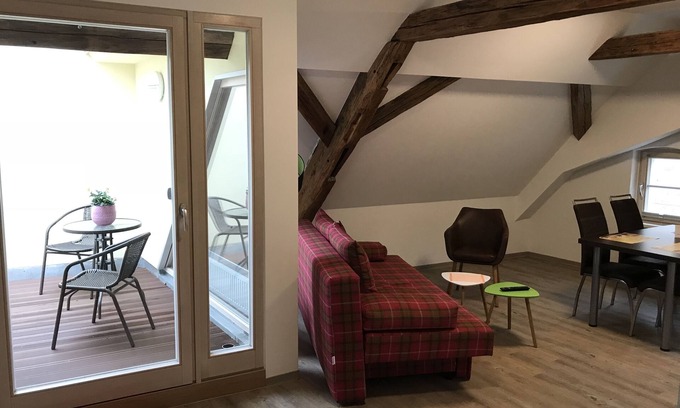 Altstadt Apartamento | Apartamento con 2 dormitorios y terraza en el casco antiguo de Görlitz.
