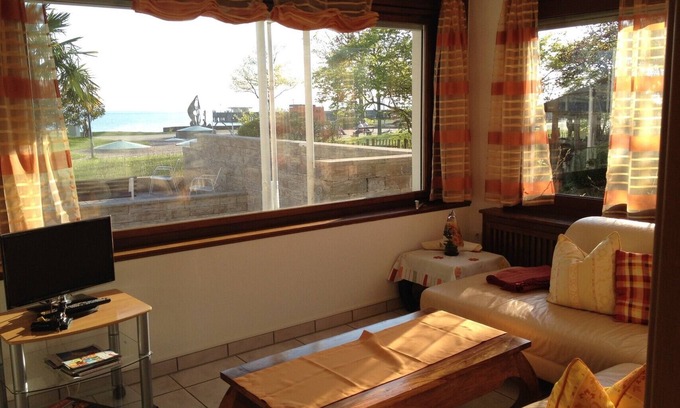 Langenargen Apartamento | Apartment with 59 sqm, 2 bedrooms, 1 living room, max. 4 persons