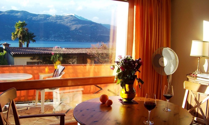 Villaggio Belmonte Apartamento | Top SEEBLICK Piscina Playa Balcón 2 HAB. Apartamento Belmonte Lago Maggiore WLAN garaje