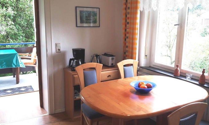 Schmittlotheim Apartamento | Apartamento con vistas al verde y amplio jardín, en el parque nacional, Edersee 4 km