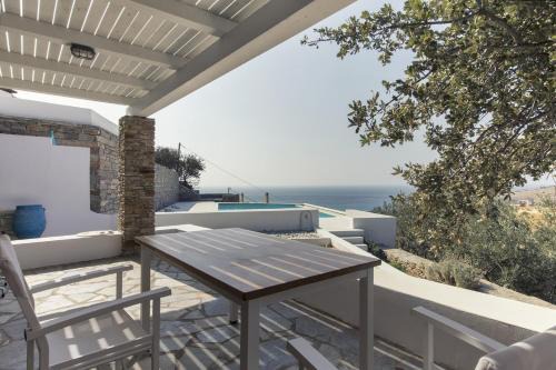 Koundouros Apartamento | Apartment with a sea view and swimming pool, in the area of Koundouros