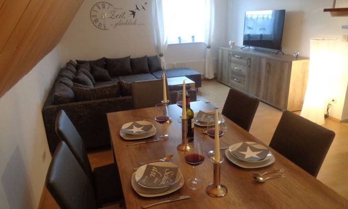 Hessisch Oldendorf Apartamento | Apartamento con vistas a las tierras altas de Weser y una ubicación conveniente