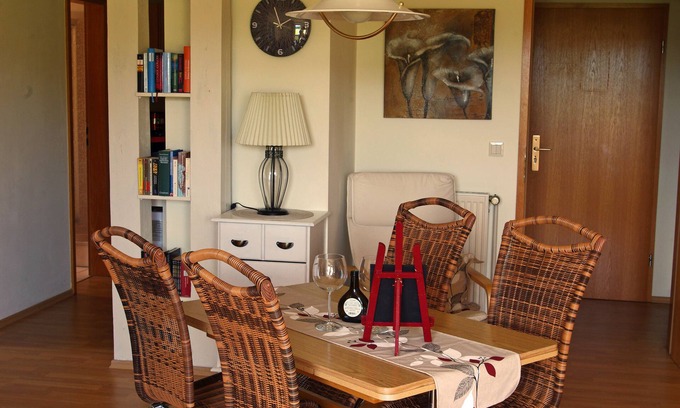Weissenstadt Apartamento | Apartamento con atención al detalle, Therme / lago, caminar de la casa, balcón m. vista