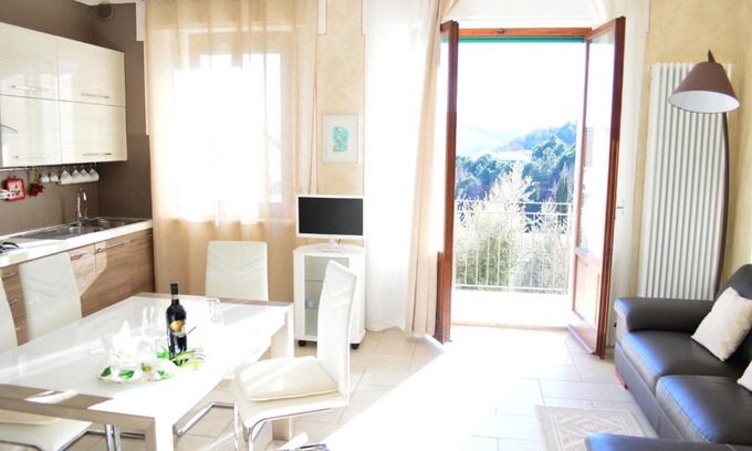 Montepulciano Apartamento | Apartment with Beautiful Sun