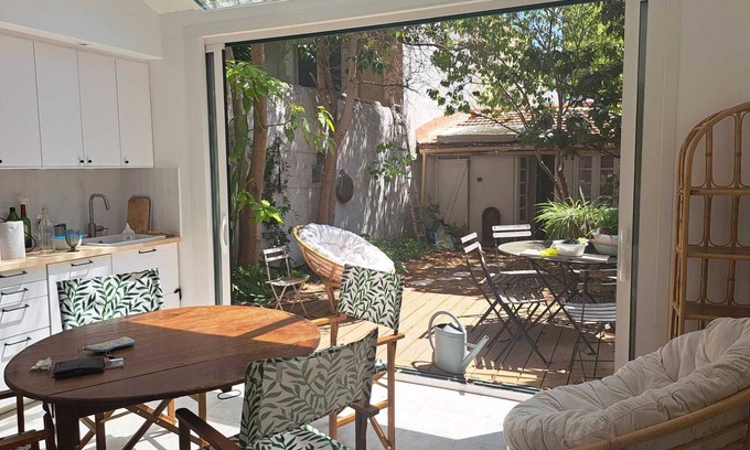 Notre-Dame du Mont Apartamento | Apartment with garden in the heart of Cour Julien, Marseille