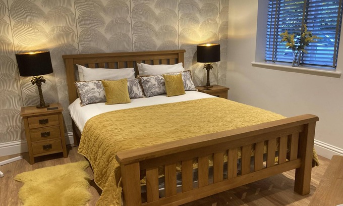 Yeovil Apartamento | Apartamento-Baño con ducha-Vista al Jardín