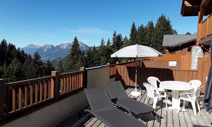 Cohennoz Apartamento | Apartamento con piscina climatizada, terraza, plazas de aparcamiento y 2 dormitorios