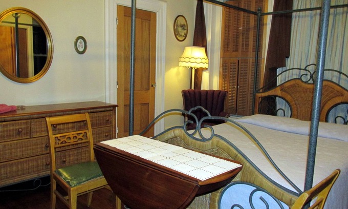 Monroe Apartamento | Apartment with Kitchenette and private Bath