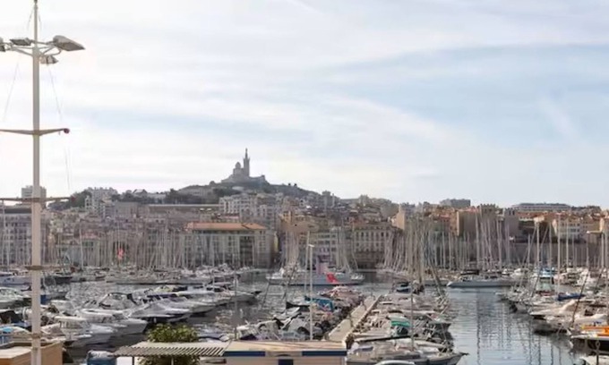 Hotel-de-Ville Apartamento | APARTMENT WITH MAGNIFICENT VIEW OF THE OLD PORT
