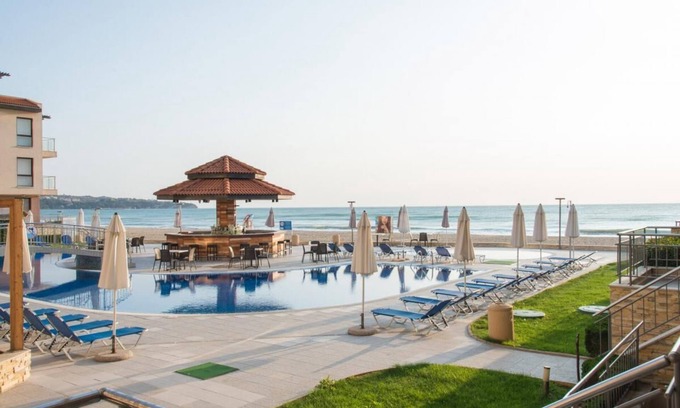 Obzor Apartamento | Apartment with magnificent view in Obzor