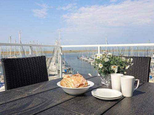 Wendtorf Apartamento | Apartment with Panoramic Marina Views