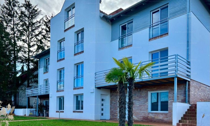 Orfu Complejo | Apartment with panoramic lake view, sauna, close to hiking trails.