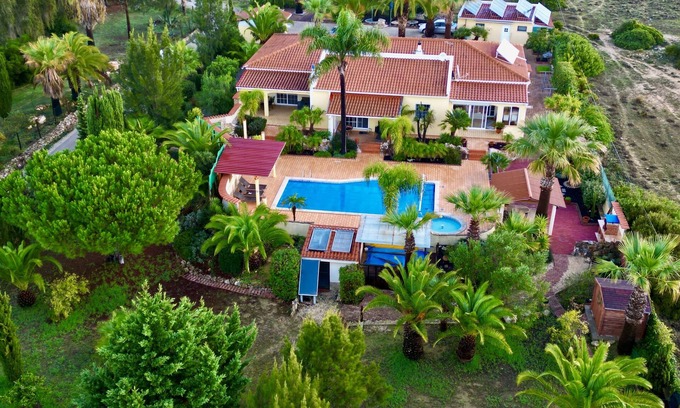 Burgau Apartamento | Apartment with pool in a quiet location and beautiful garden