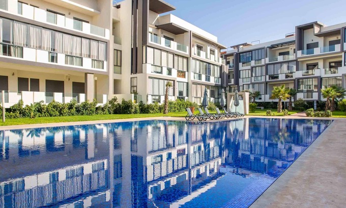 Oulad Azzouz Apartamento | Apartamento con piscina en el corazón de Dar Bouazza