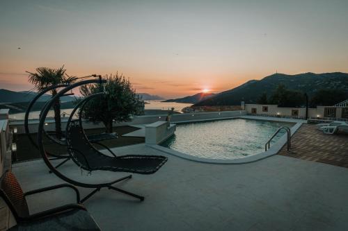 Neum Casa | Apartment with Pool "Sunset Cove"