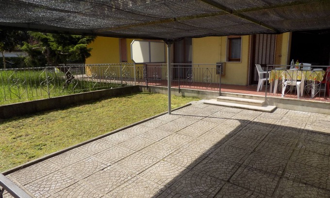 Eraclea Mare Apartamento | Apartamento con jardin privado